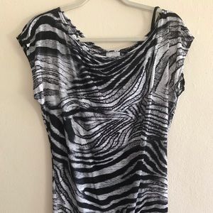 Shoulder Top Printed size Large made: USA